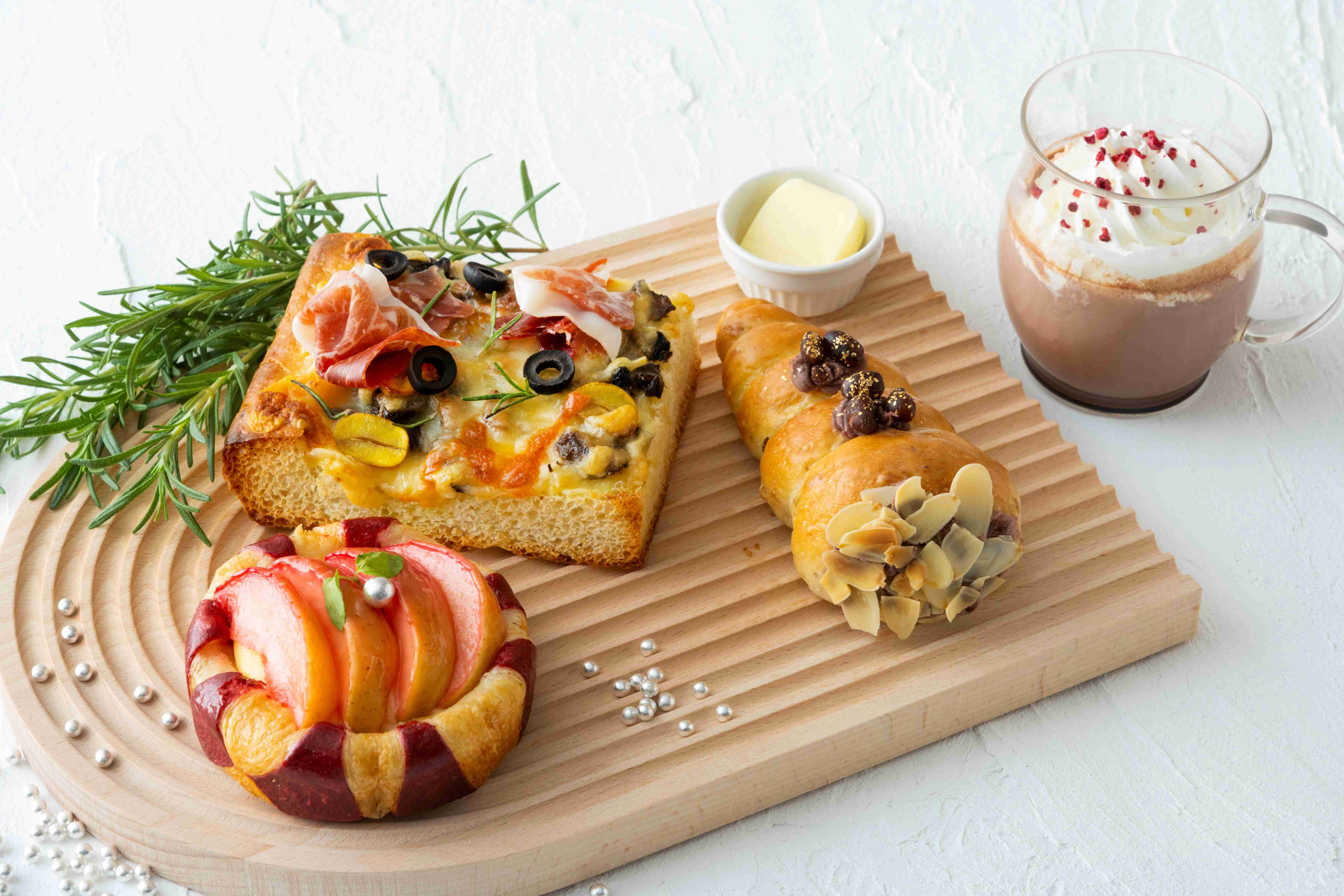 【12〜2月】カフェ de 歳時記「毎日がチートデイ」