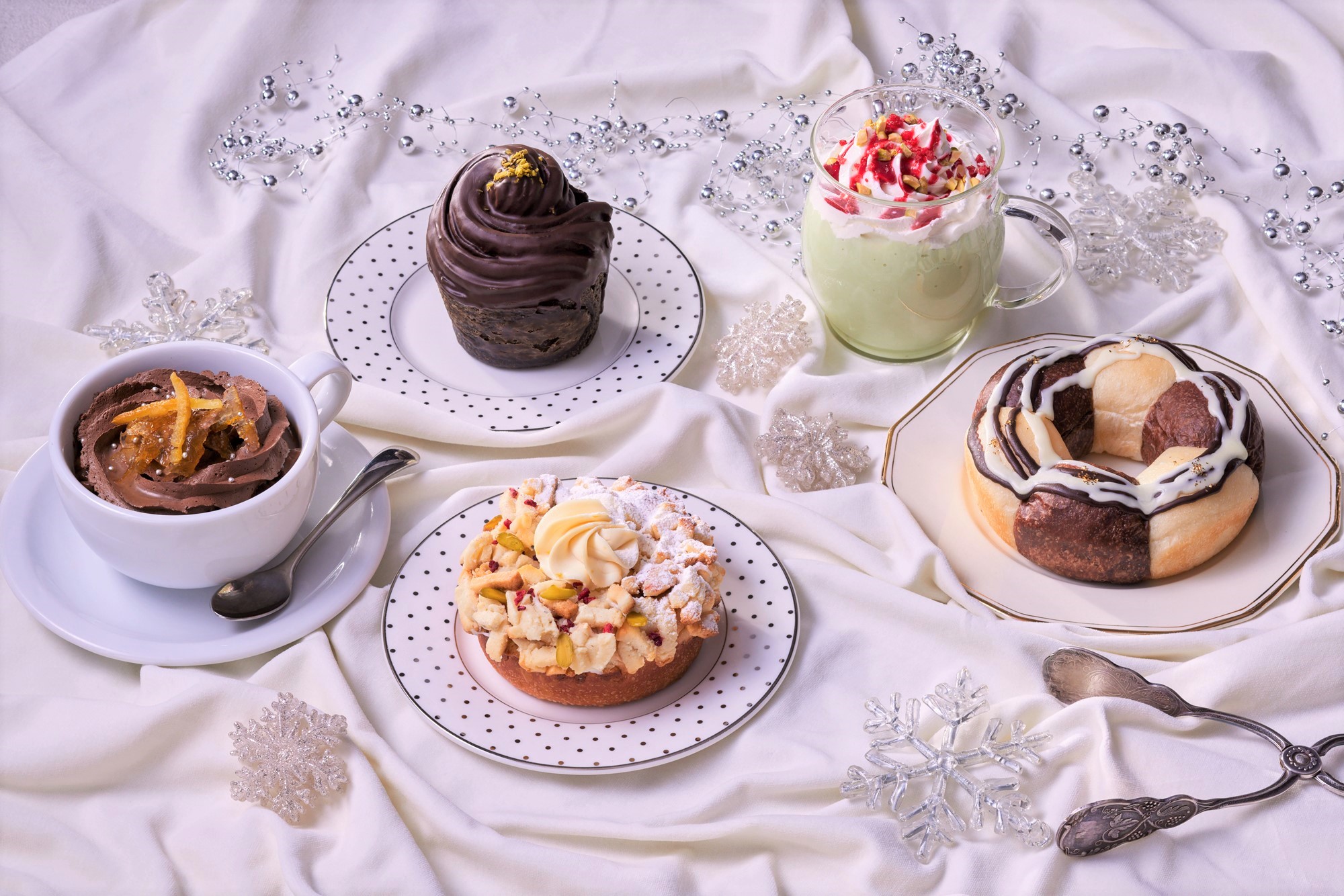 【１２〜２月】カフェ de 歳時記「Snow Globe  -チョコレートの世界-」